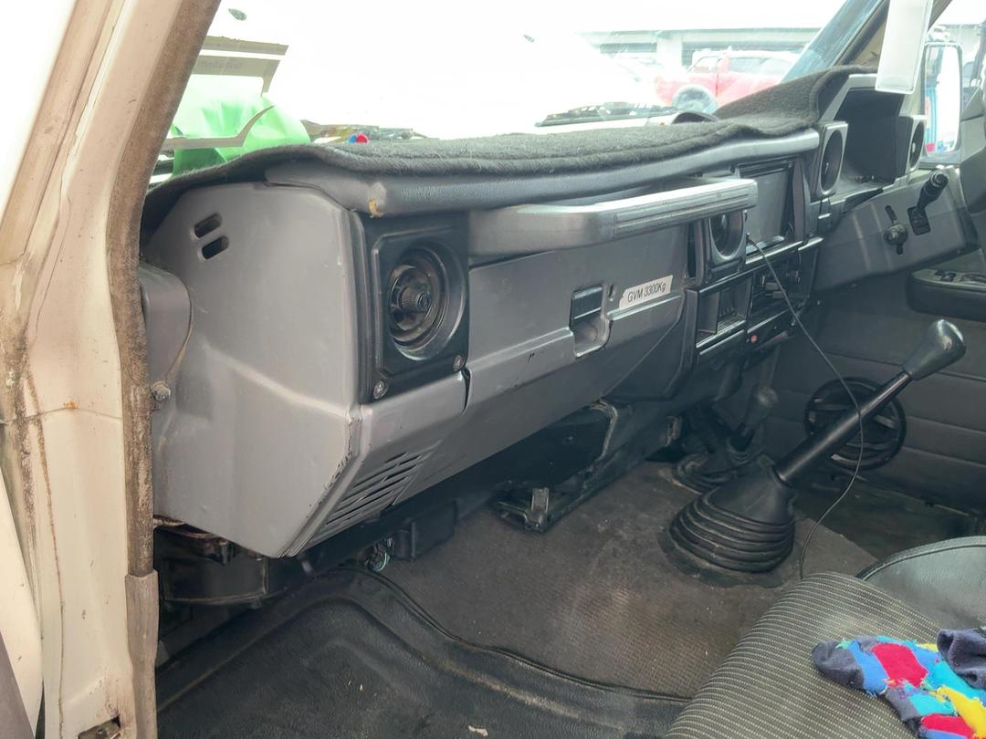 Photo '23' of Toyota Landcruiser TD LX WGN5