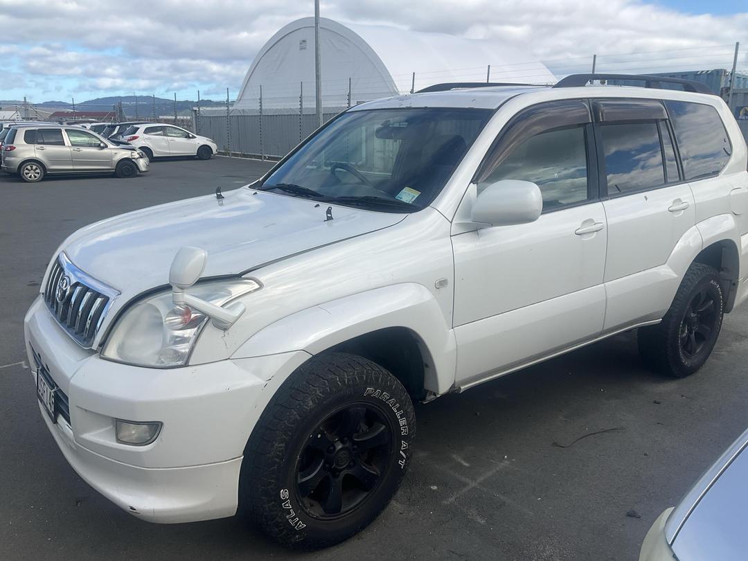 Photo '3' of Toyota Landcruiser Prado