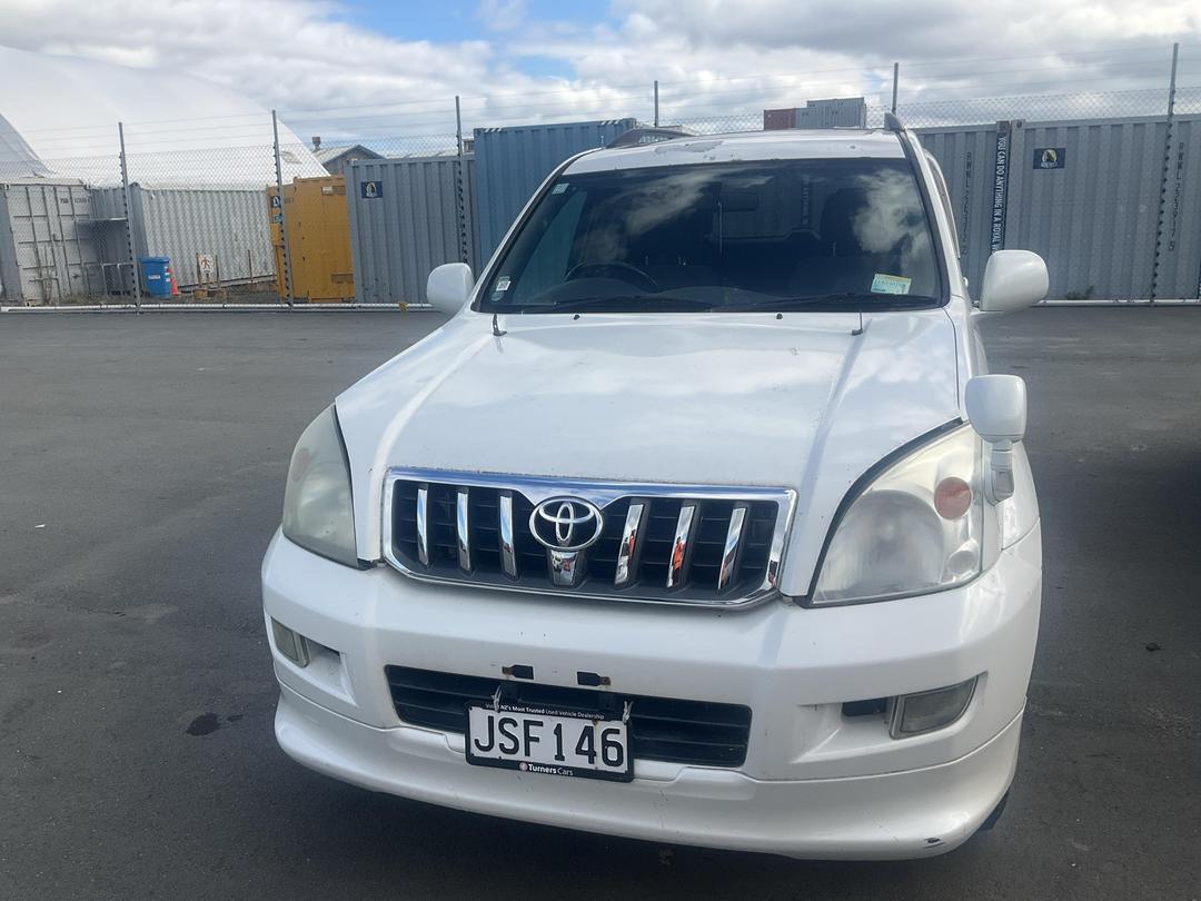 Photo '2' of Toyota Landcruiser Prado