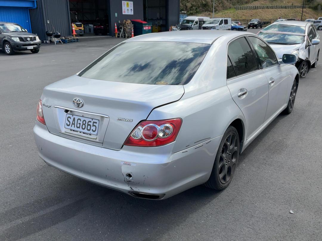 Photo '8' of Toyota Mark X X Photo '8' of Toyota Mark X X