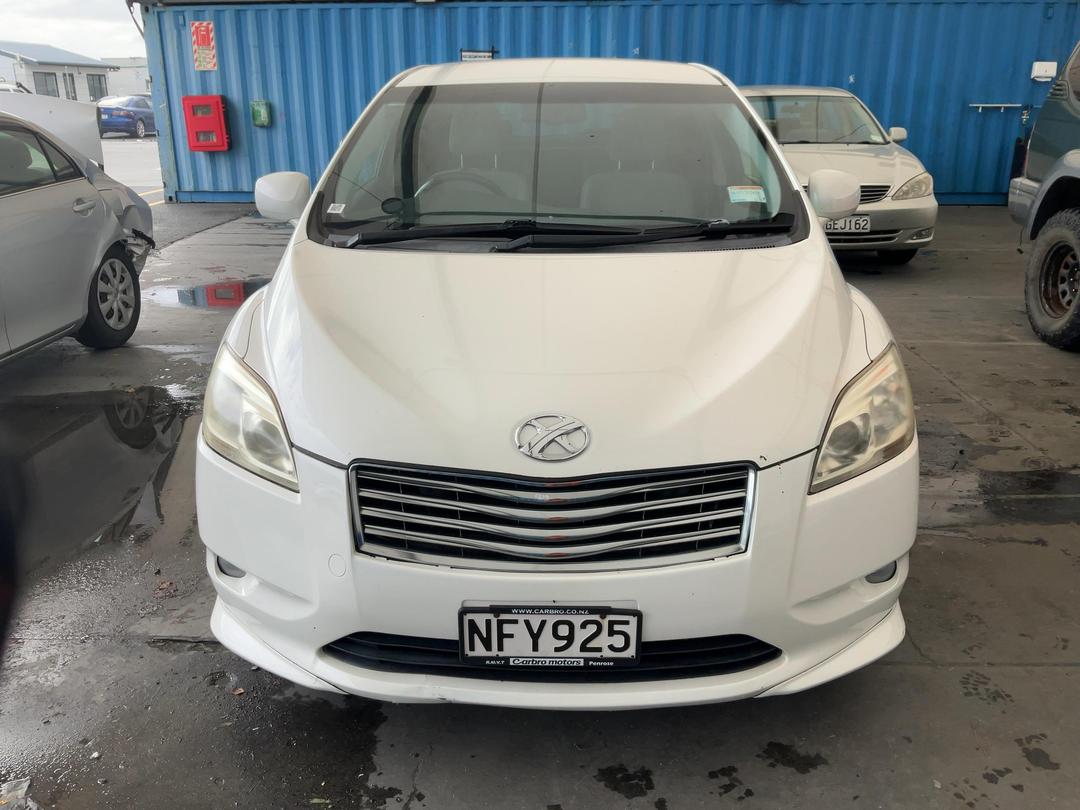 Photo '2' of Toyota Markx ZIO