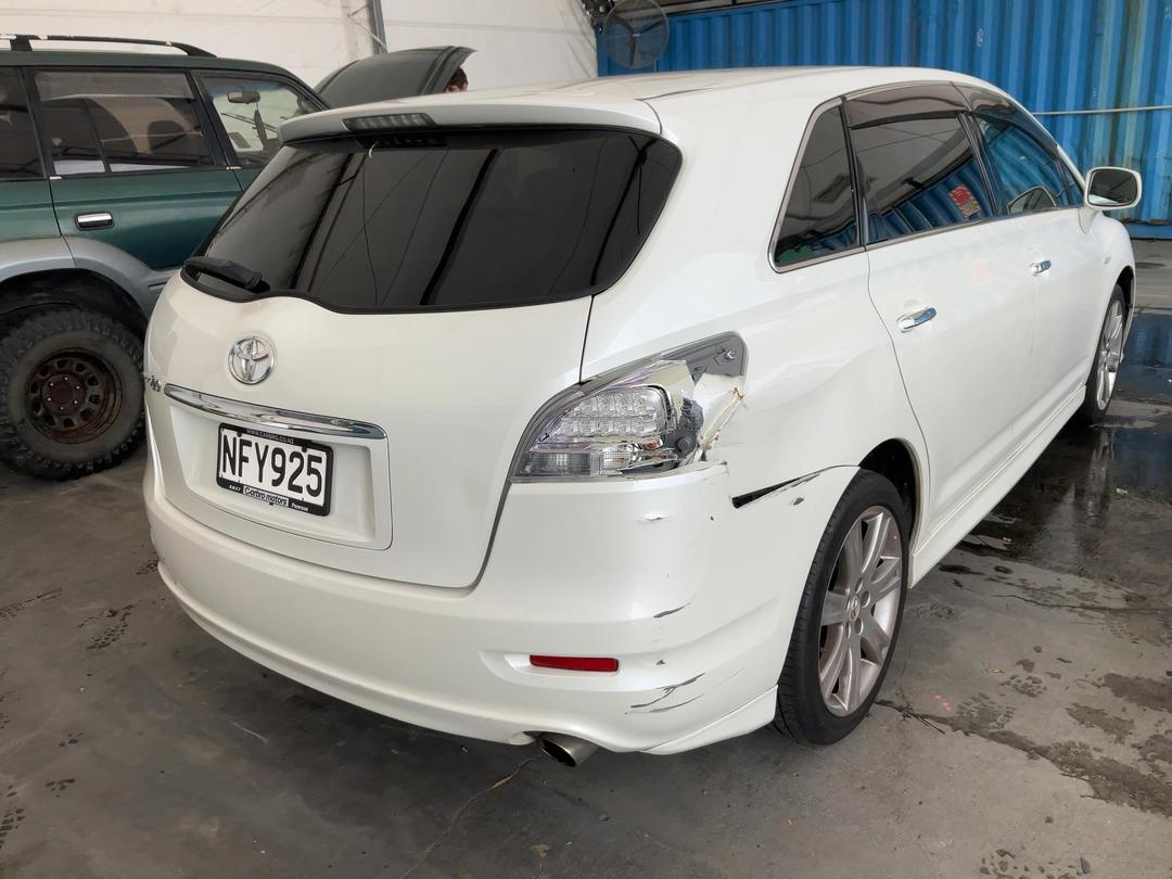 Photo '6' of Toyota Markx ZIO