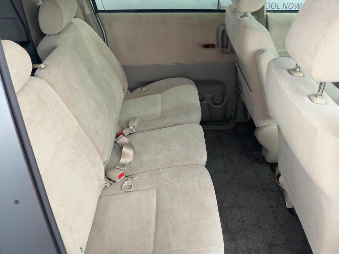 Photo '20' of Toyota Noah