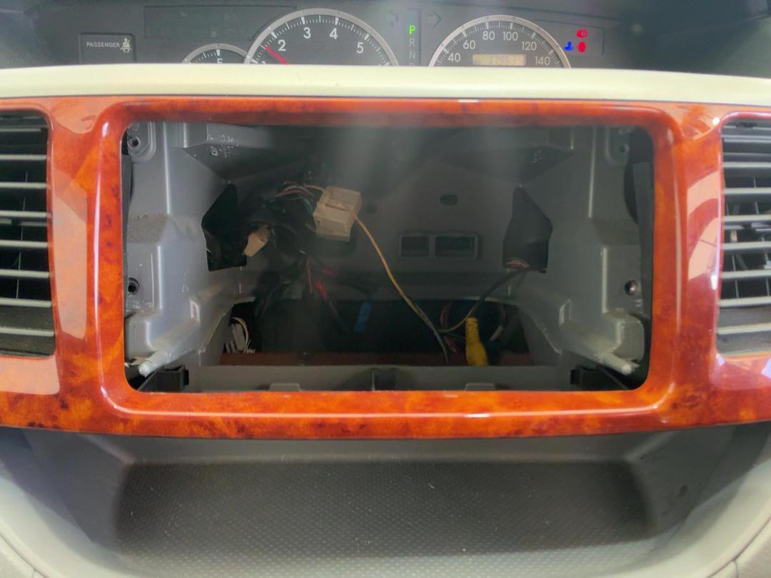 Photo '10' of Toyota Noah Photo '10' of Toyota Noah