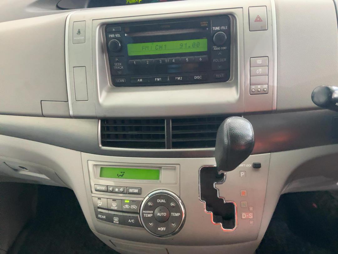 Photo '10' of Toyota Previa