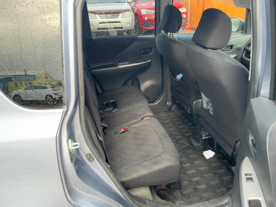 Photo '15' of Toyota Ractis