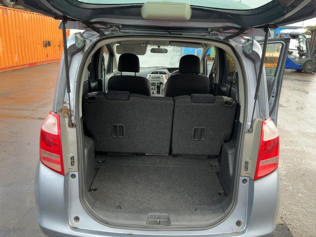 Photo '16' of Toyota Ractis