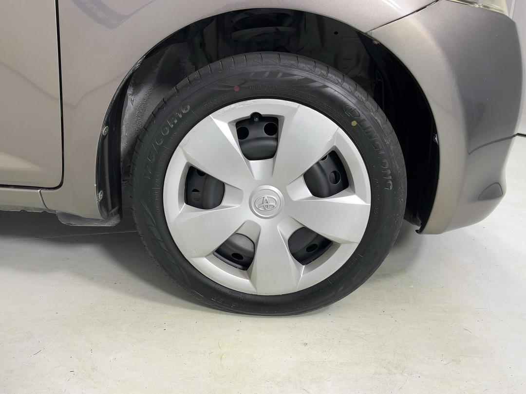 Photo '9' of Toyota Ractis