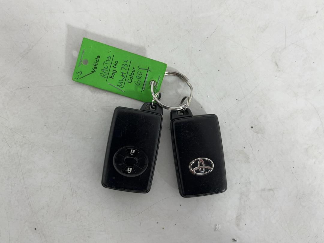 Photo '22' of Toyota Ractis