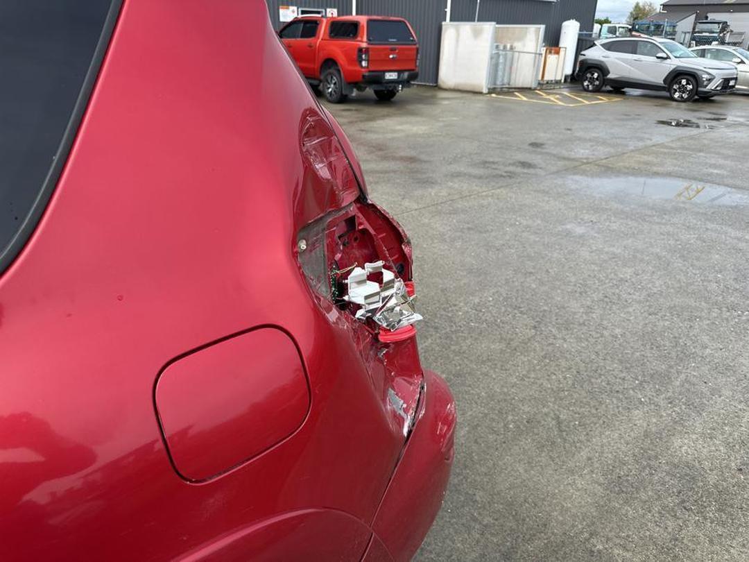 Photo '2' of Toyota Rav4