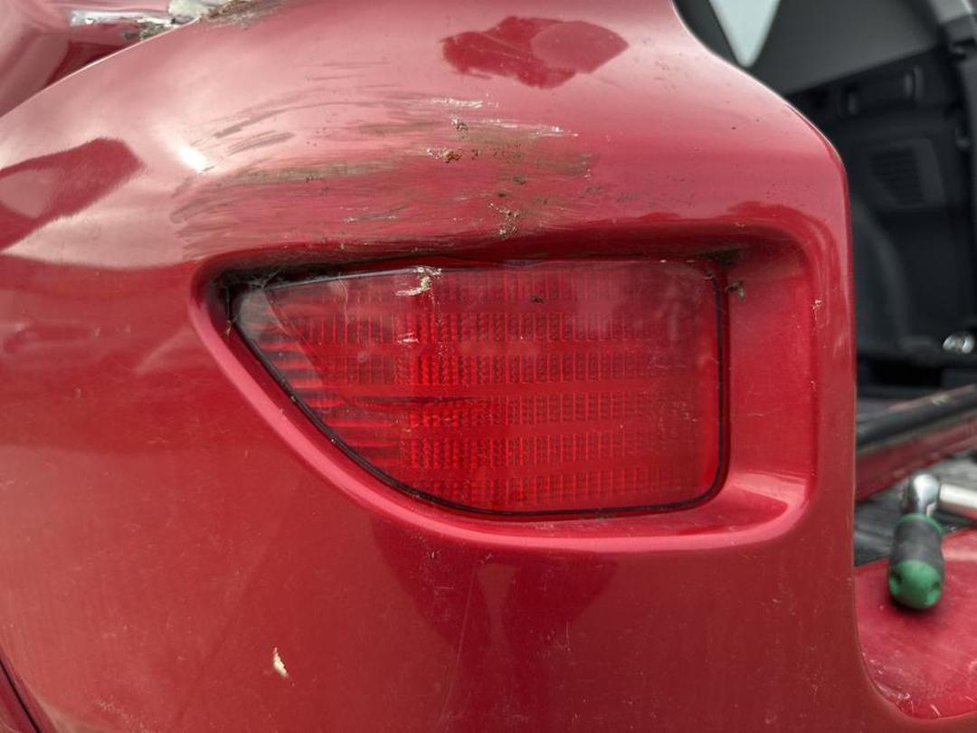 Photo '12' of Toyota Rav4