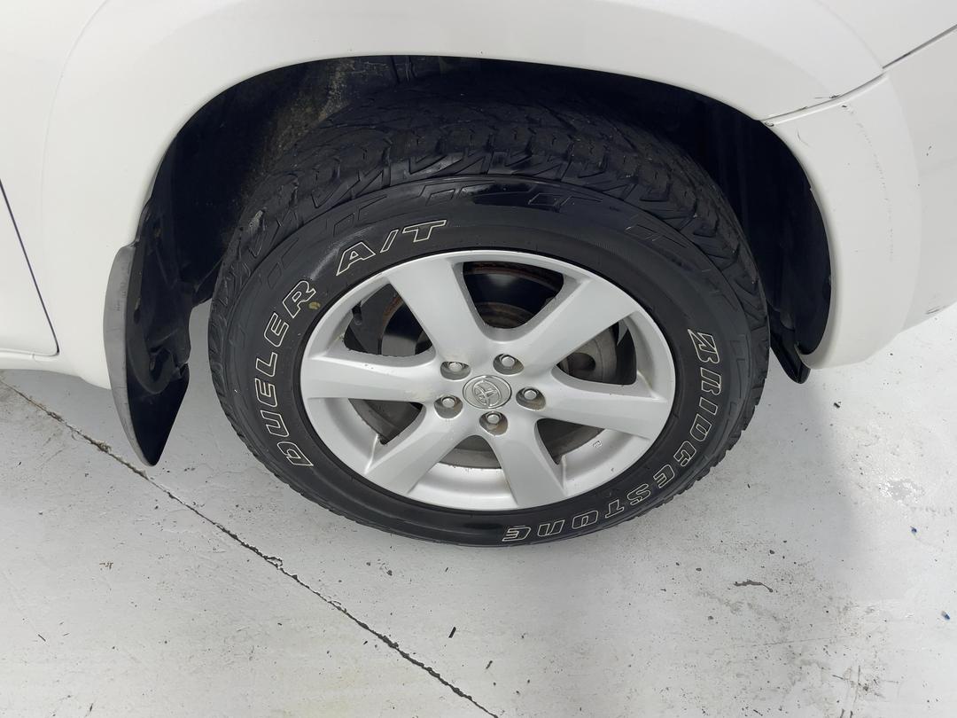 Photo '9' of Toyota Rav4