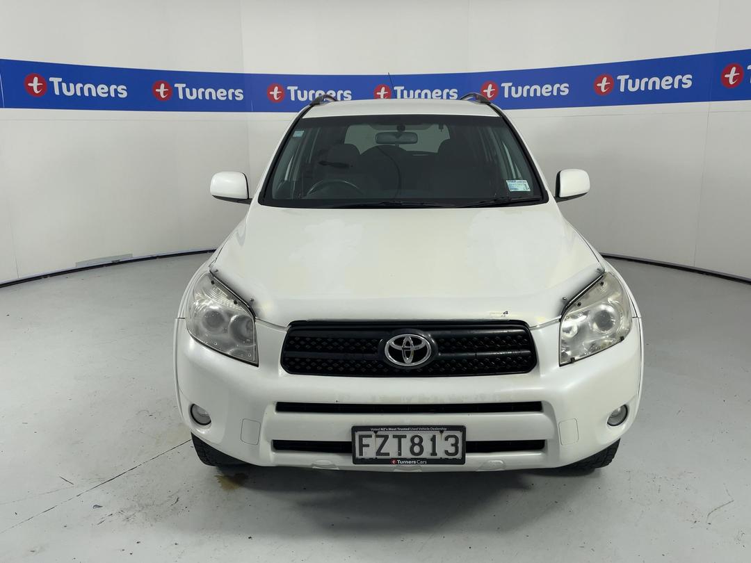 Photo '2' of Toyota Rav4