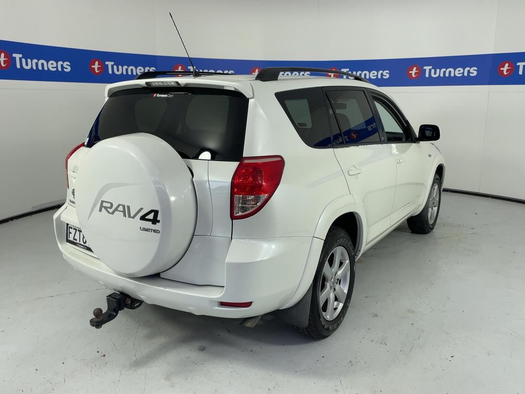 Photo '7' of Toyota Rav4