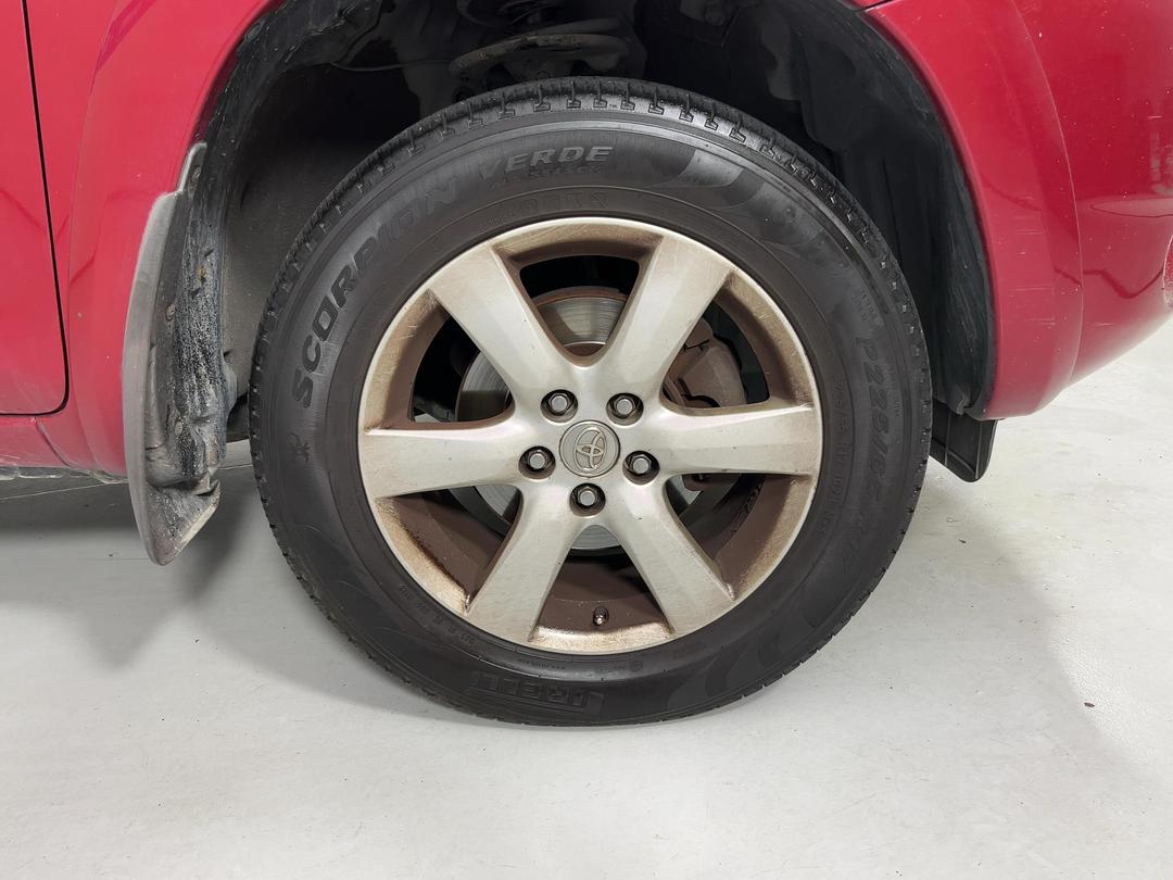 Photo '9' of Toyota Rav4