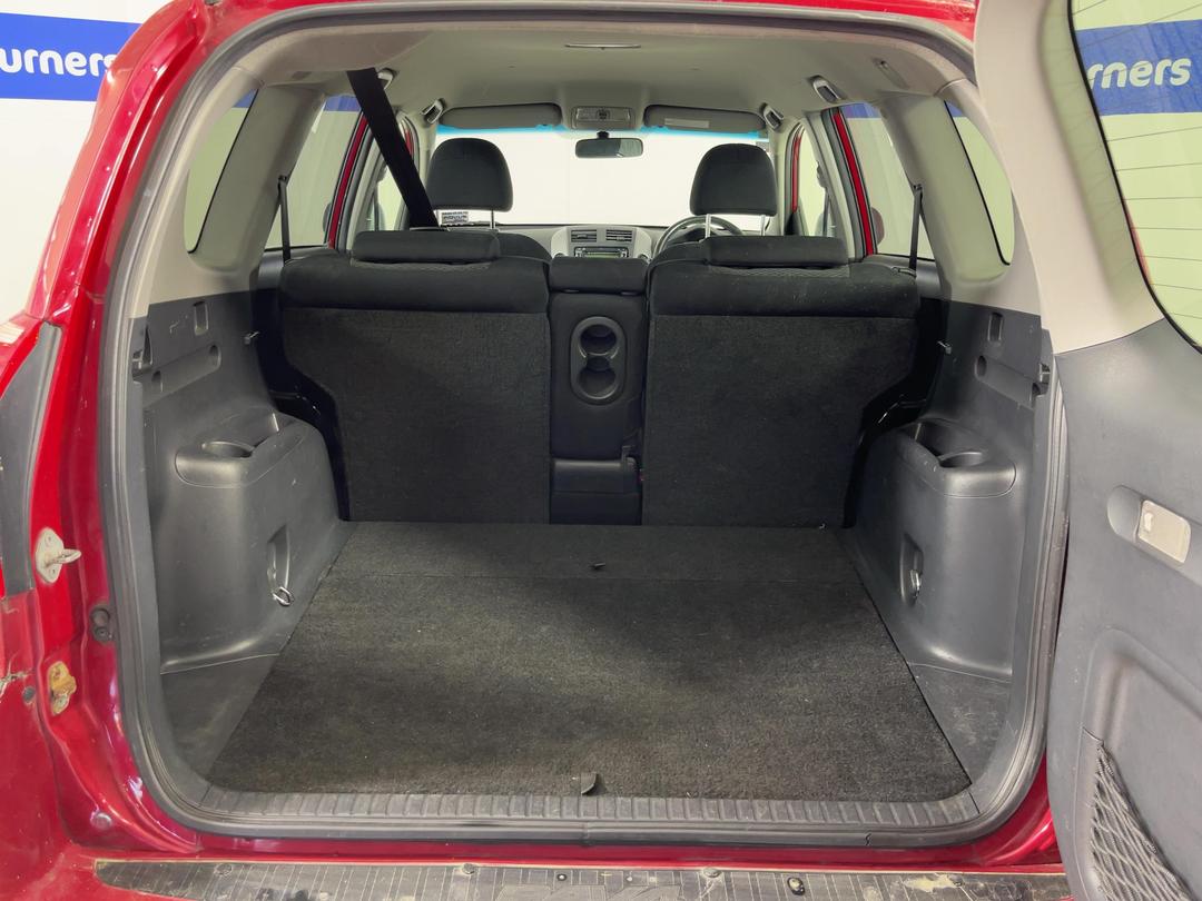 Photo '14' of Toyota Rav4