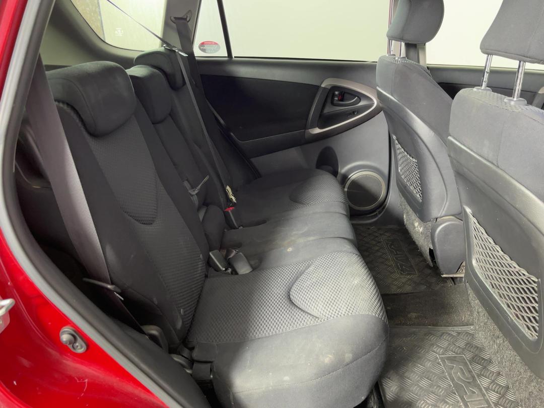 Photo '20' of Toyota Rav4