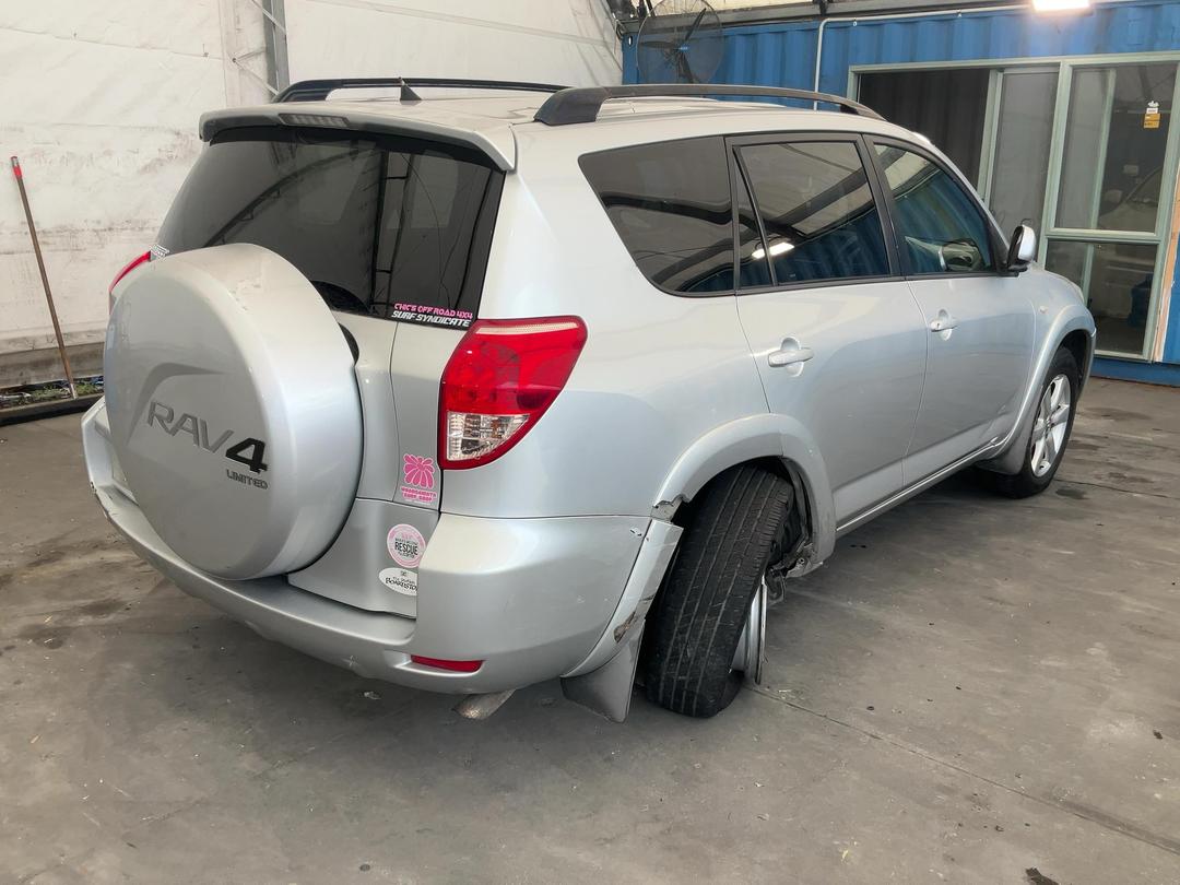 Photo '6' of Toyota Rav4 LTD