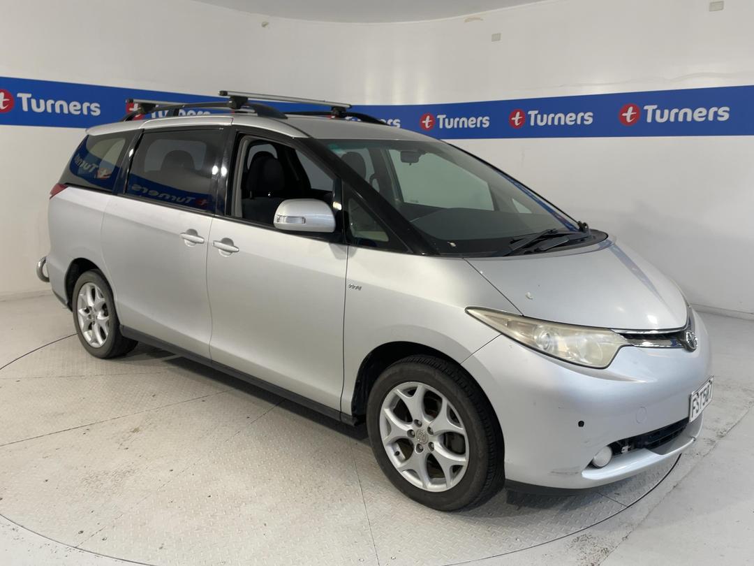 Photo '1' of Toyota Tarago