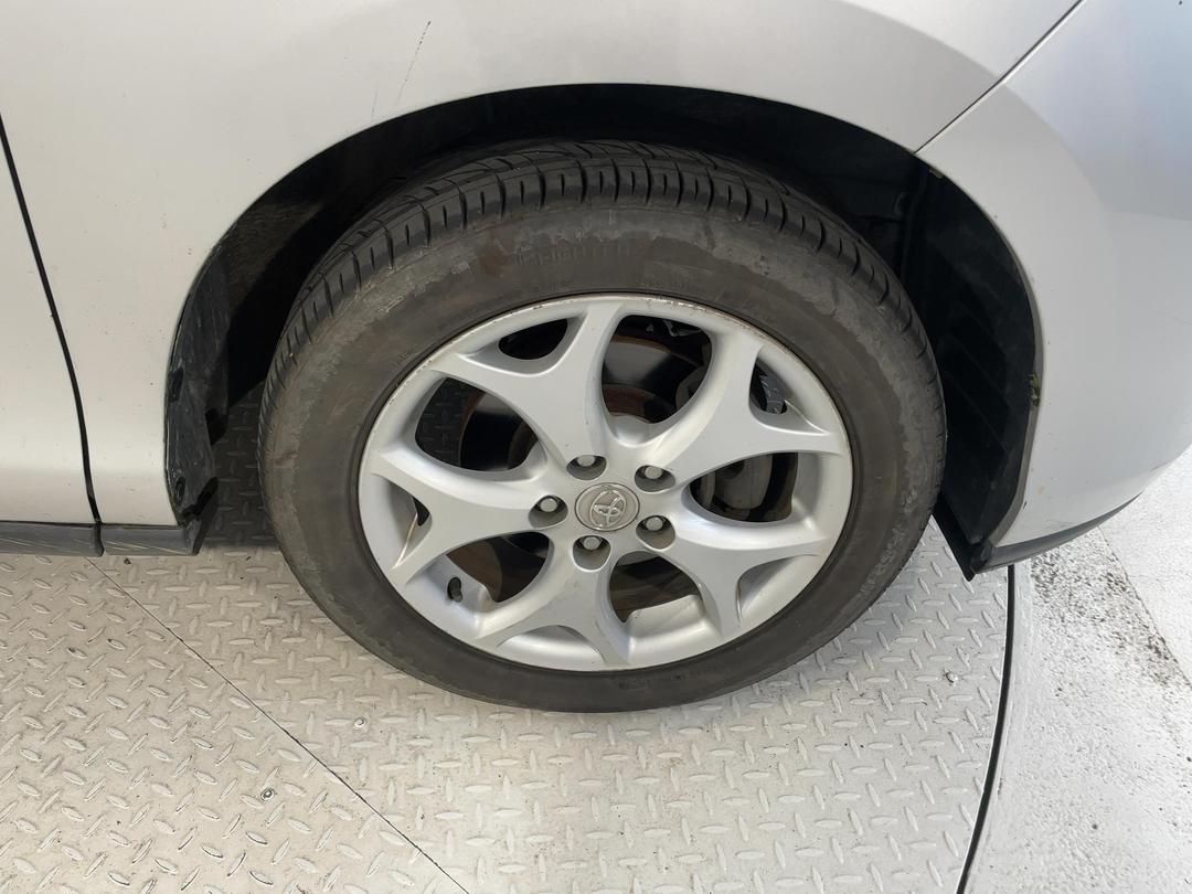 Photo '9' of Toyota Tarago