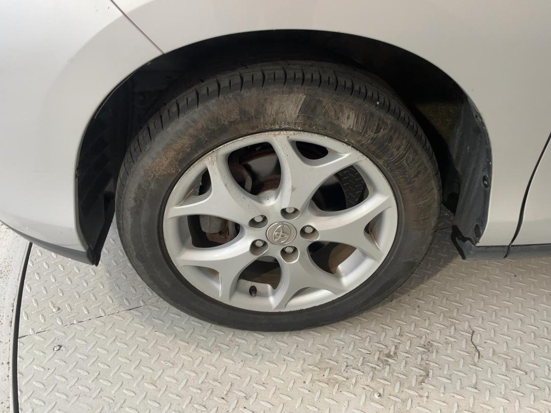 Photo '10' of Toyota Tarago