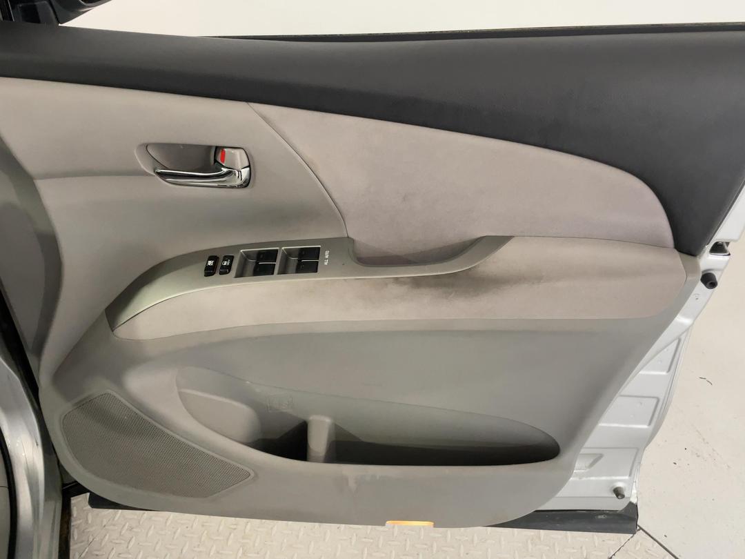 Photo '15' of Toyota Tarago