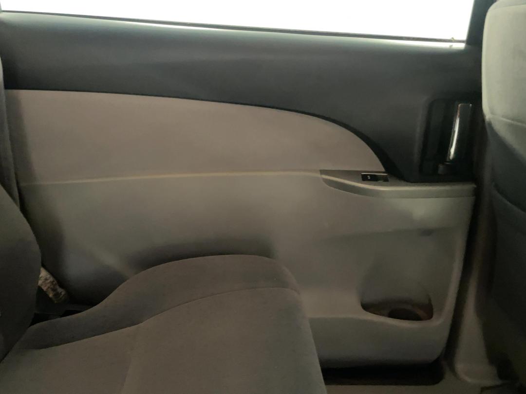 Photo '19' of Toyota Tarago