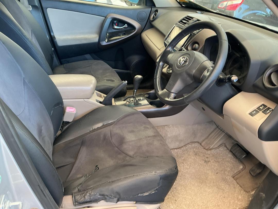 Photo '7' of Toyota Vanguard