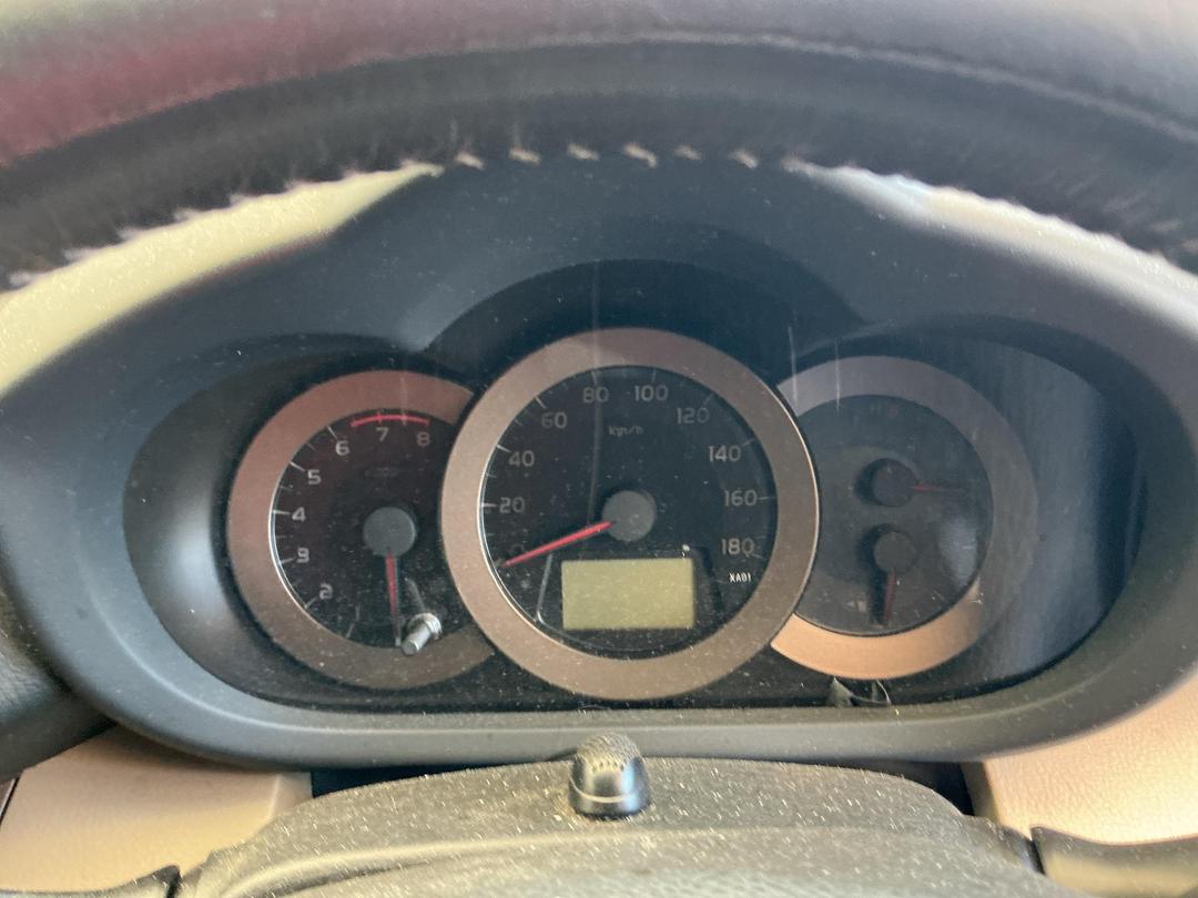 Photo '14' of Toyota Vanguard