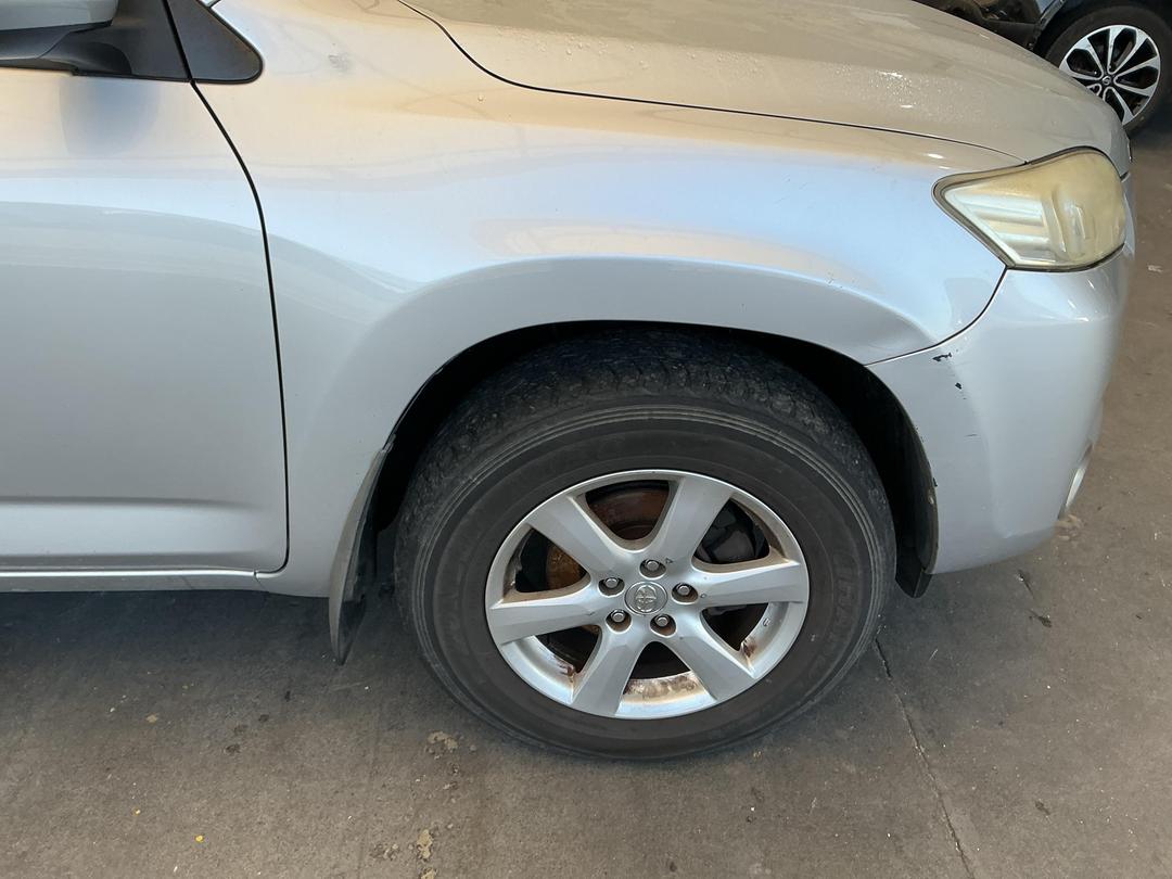 Photo '19' of Toyota Vanguard