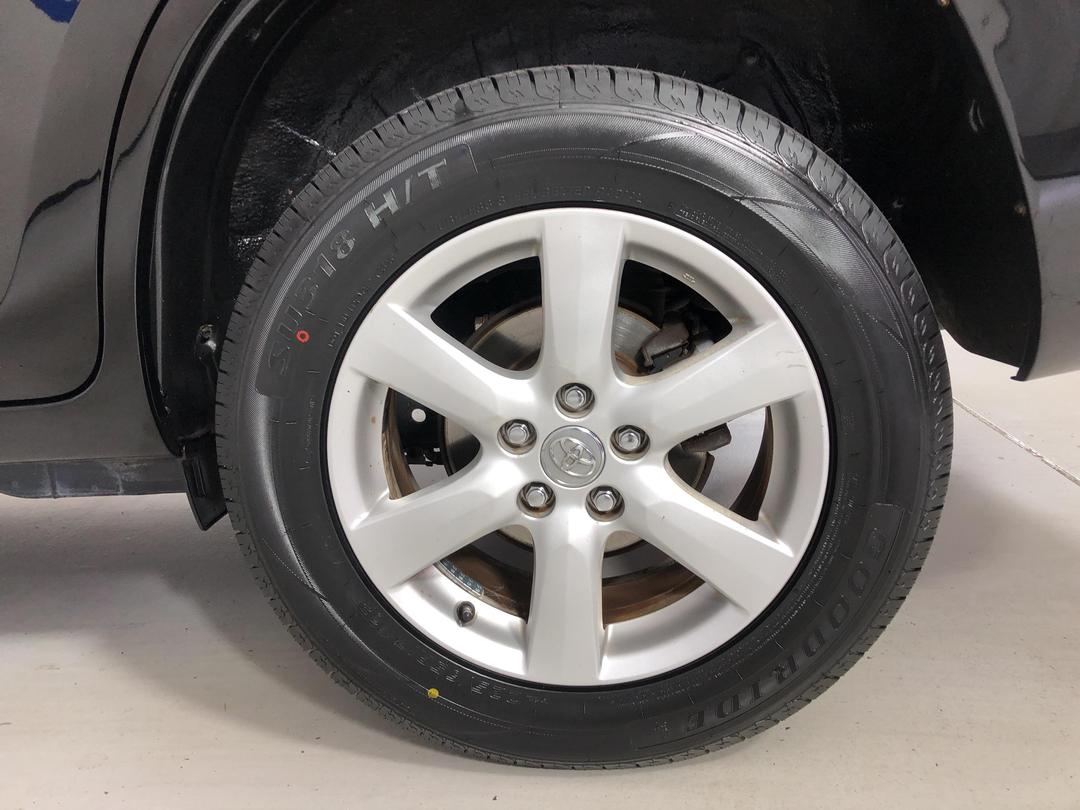 Photo '11' of Toyota Vanguard