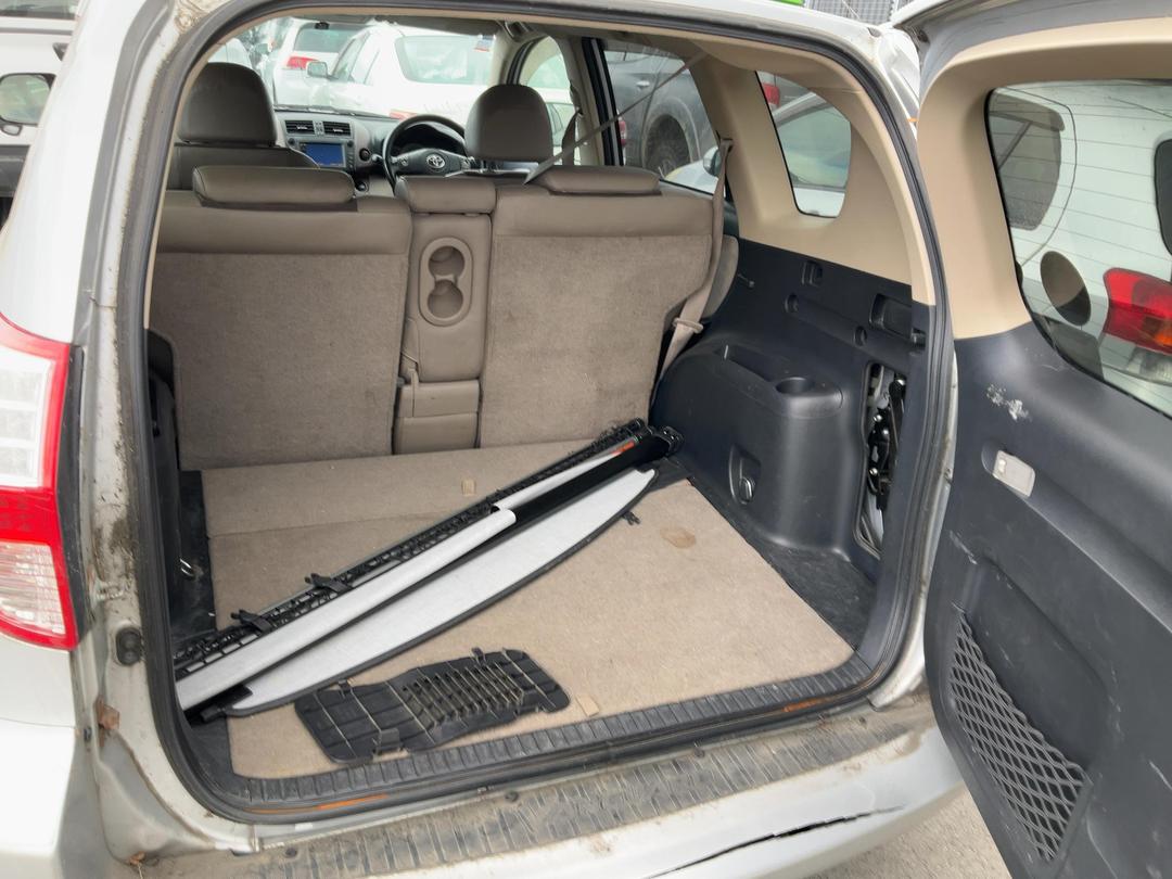 Photo '15' of Toyota Vanguard