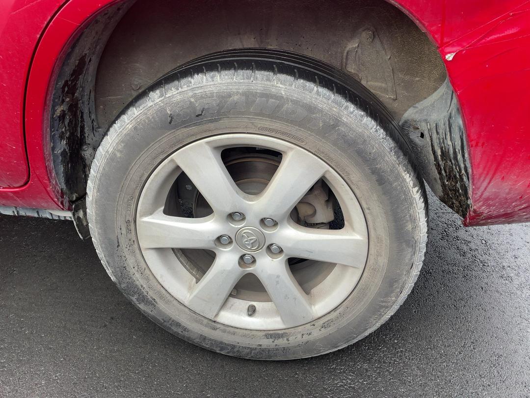 Photo '9' of Toyota Vanguard