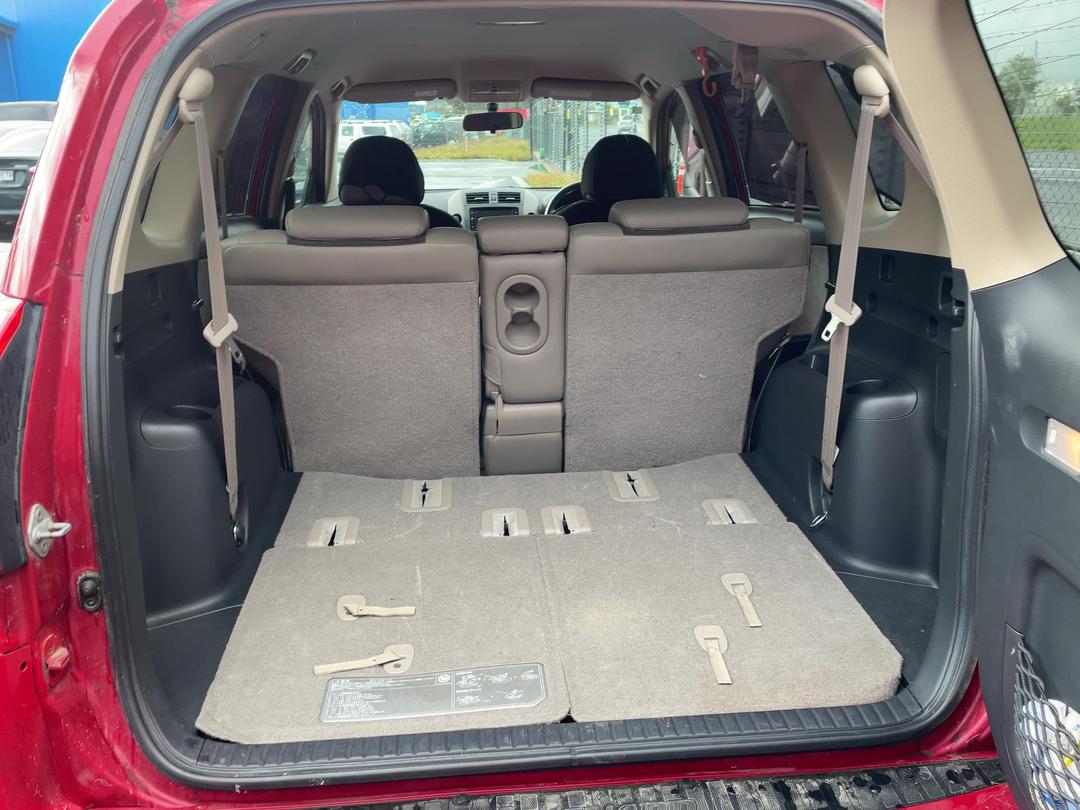 Photo '12' of Toyota Vanguard