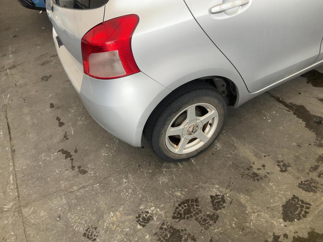 Photo '13' of Toyota Vitz