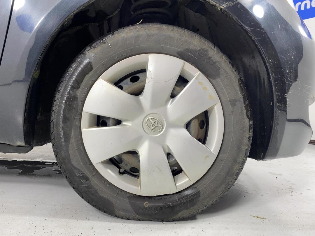 Photo '9' of Toyota Vitz