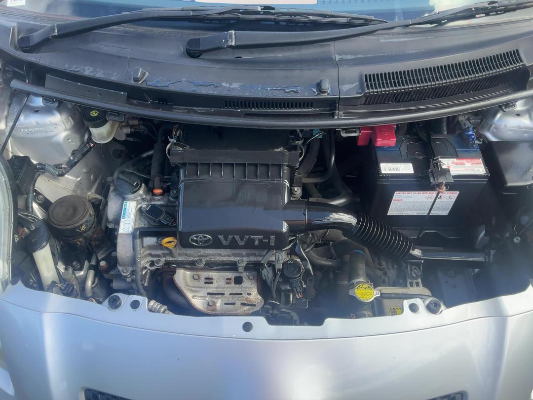 Photo '3' of Toyota Vitz Photo '3' of Toyota Vitz