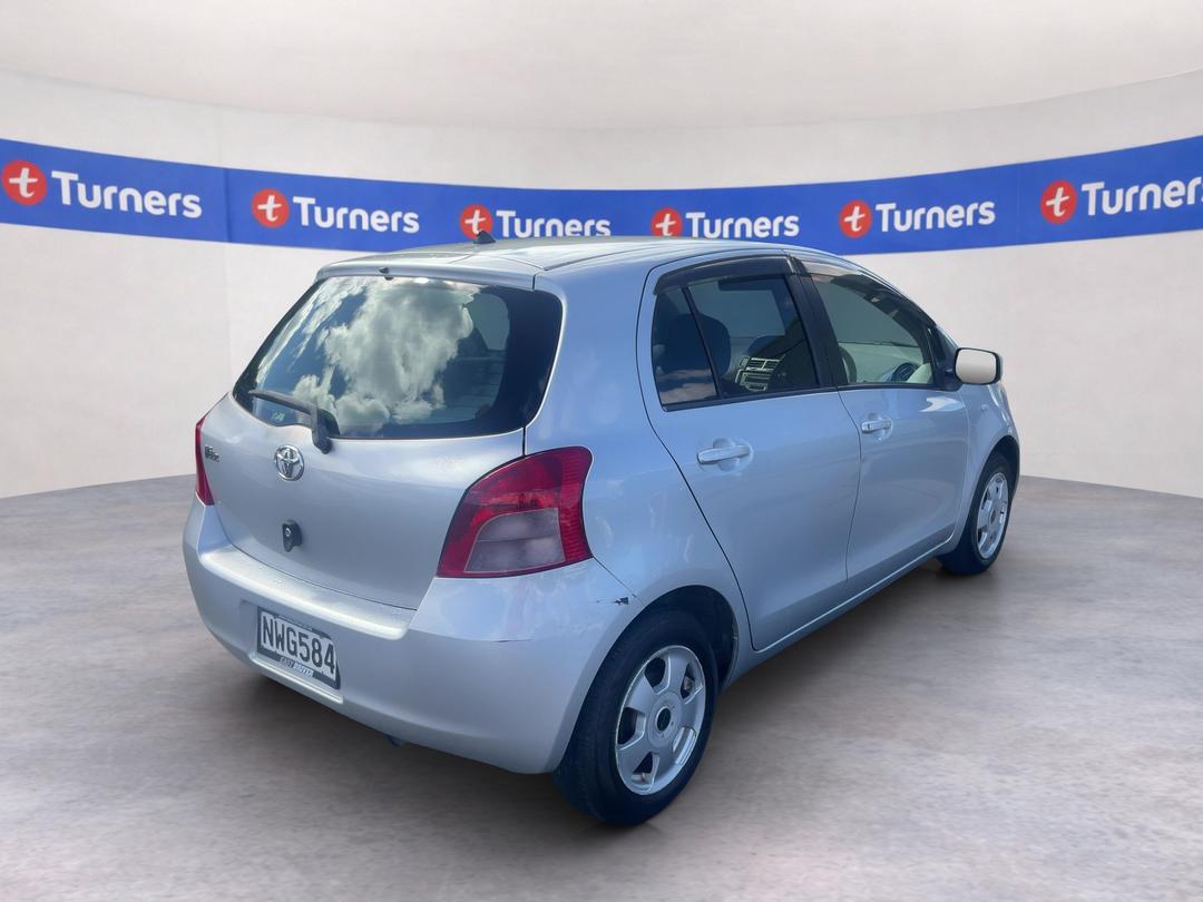Photo '4' of Toyota Vitz Photo '4' of Toyota Vitz