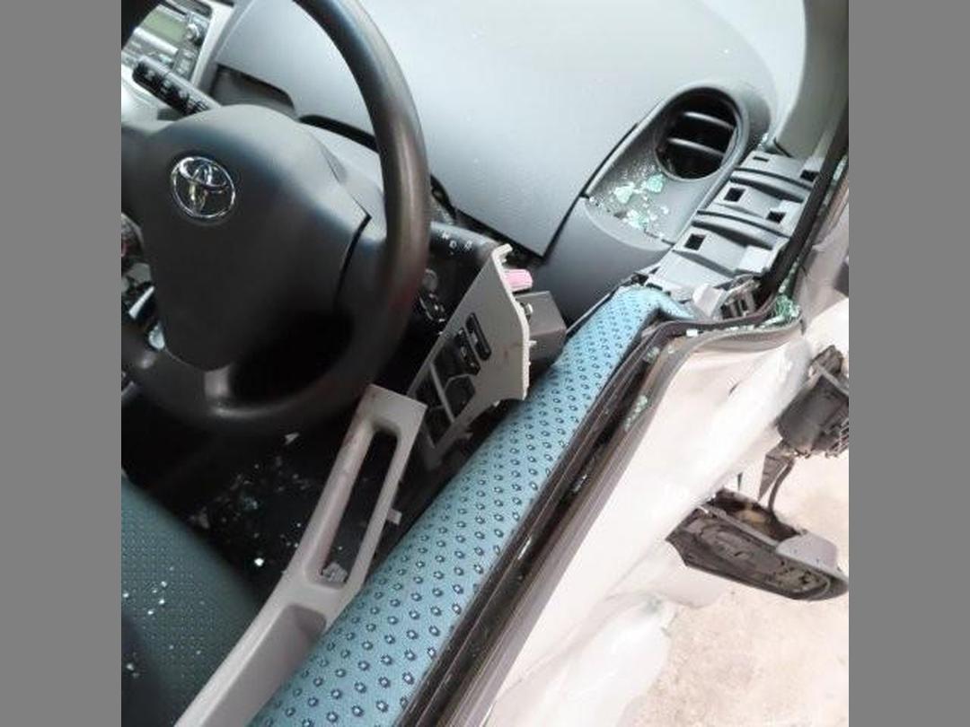 Photo '11' of Toyota Vitz Photo '11' of Toyota Vitz
