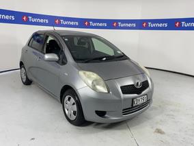 Photo '1' of Toyota Vitz