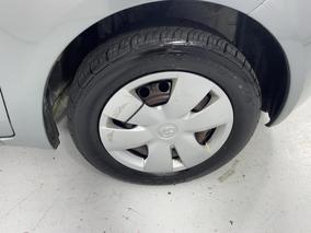 Photo '9' of Toyota Vitz