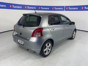 Photo '7' of Toyota Vitz