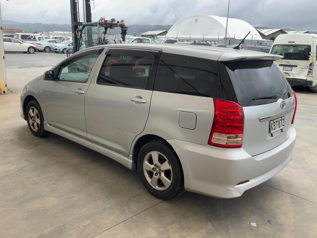 Photo '5' of Toyota Wish