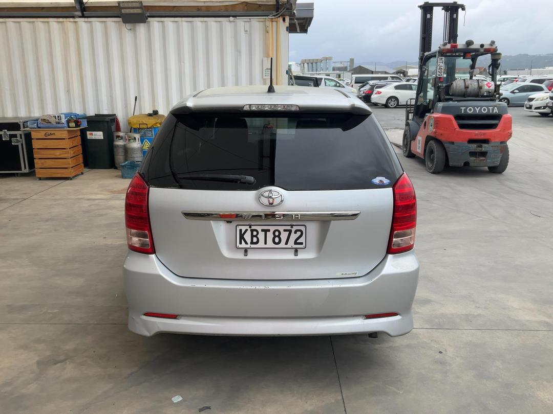 Photo '6' of Toyota Wish
