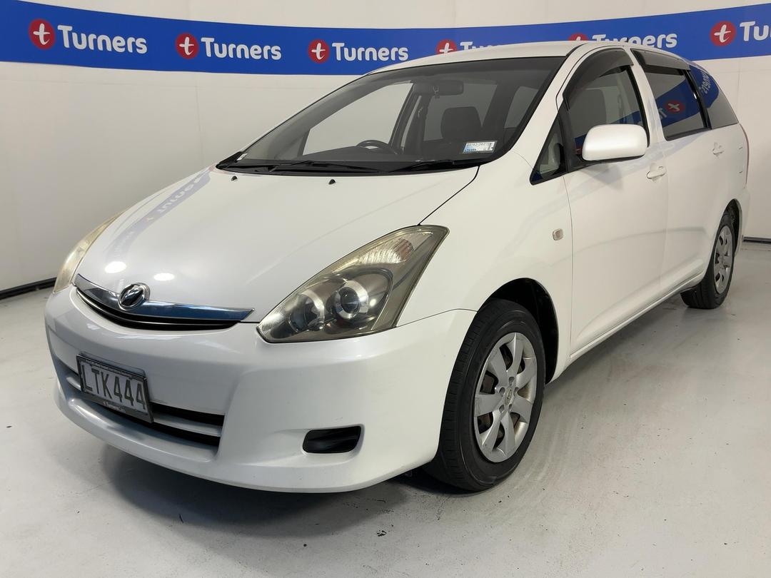 Photo '4' of Toyota Wish