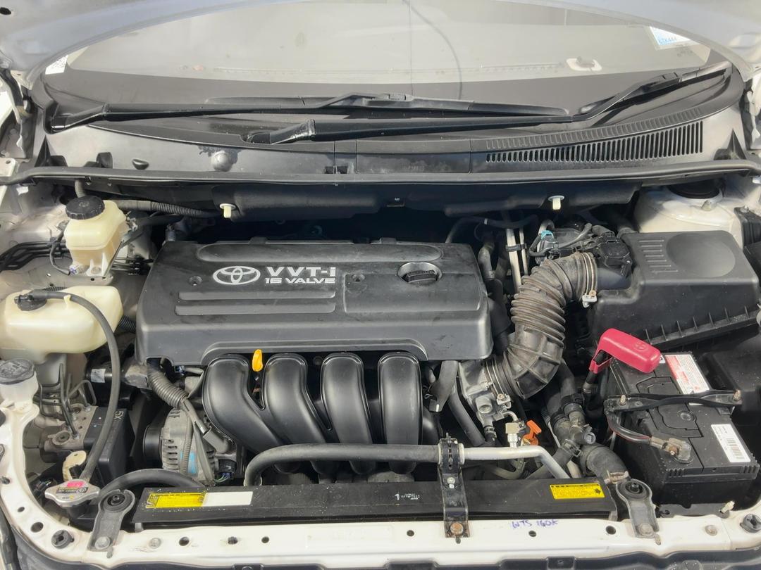 Photo '13' of Toyota Wish