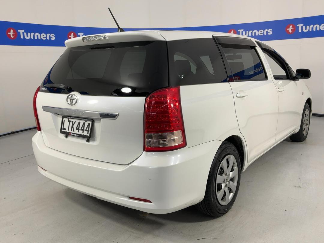 Photo '7' of Toyota Wish
