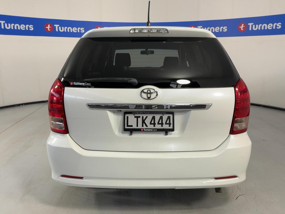 Photo '6' of Toyota Wish