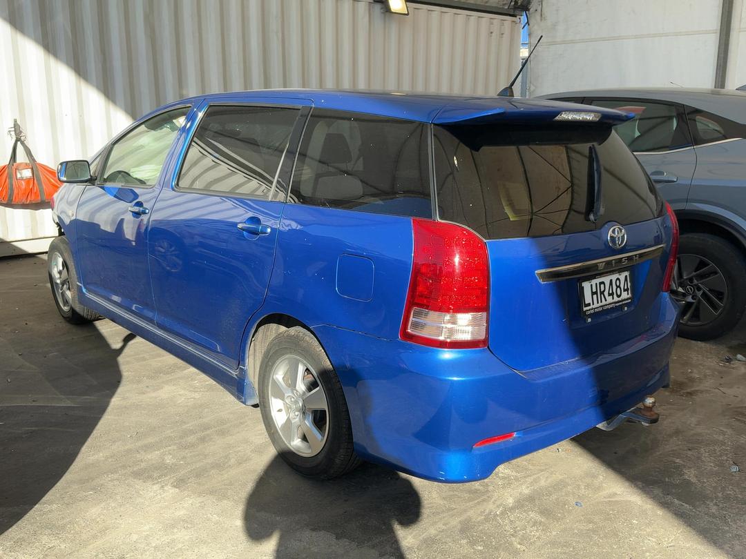 Photo '7' of Toyota Wish Photo '7' of Toyota Wish