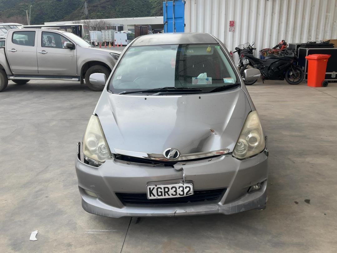 Photo '3' of Toyota Wish Photo '3' of Toyota Wish